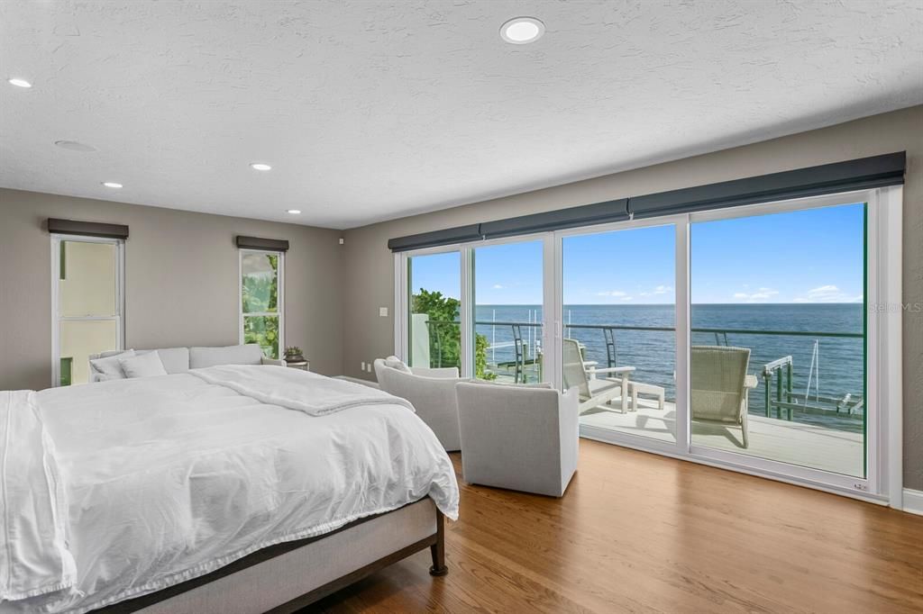 For Sale: $4,500,000 (6 beds, 4 baths, 4917 Square Feet)