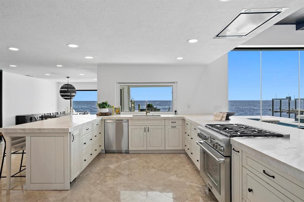 For Sale: $4,500,000 (6 beds, 4 baths, 4917 Square Feet)