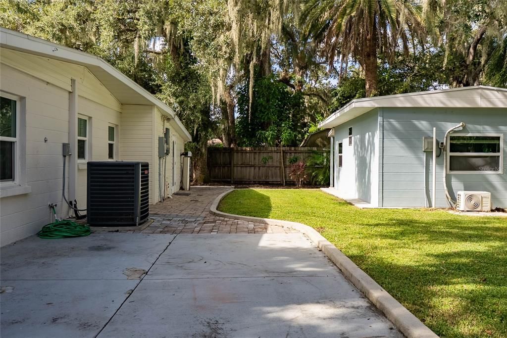 Activo con contrato: $374,900 (3 camas, 2 baños, 1826 Pies cuadrados)