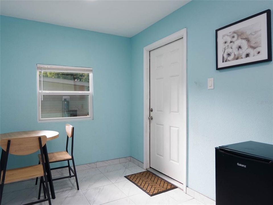 Activo con contrato: $374,900 (3 camas, 2 baños, 1826 Pies cuadrados)