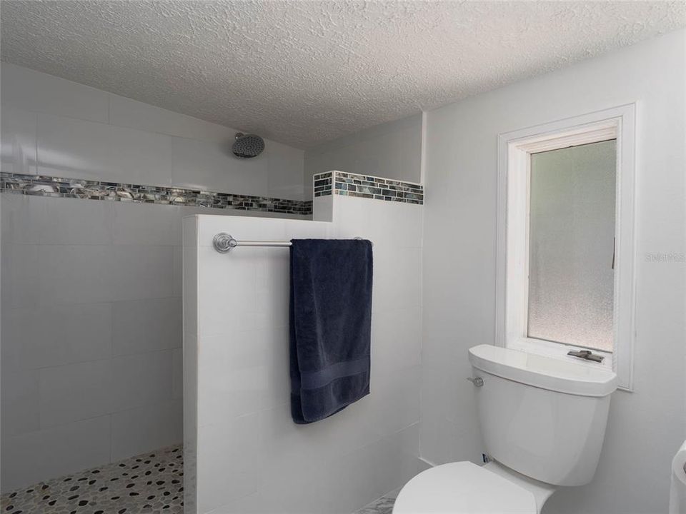 Activo con contrato: $374,900 (3 camas, 2 baños, 1826 Pies cuadrados)