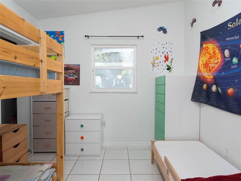 Activo con contrato: $374,900 (3 camas, 2 baños, 1826 Pies cuadrados)