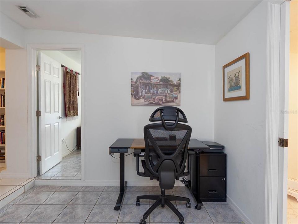 Activo con contrato: $374,900 (3 camas, 2 baños, 1826 Pies cuadrados)