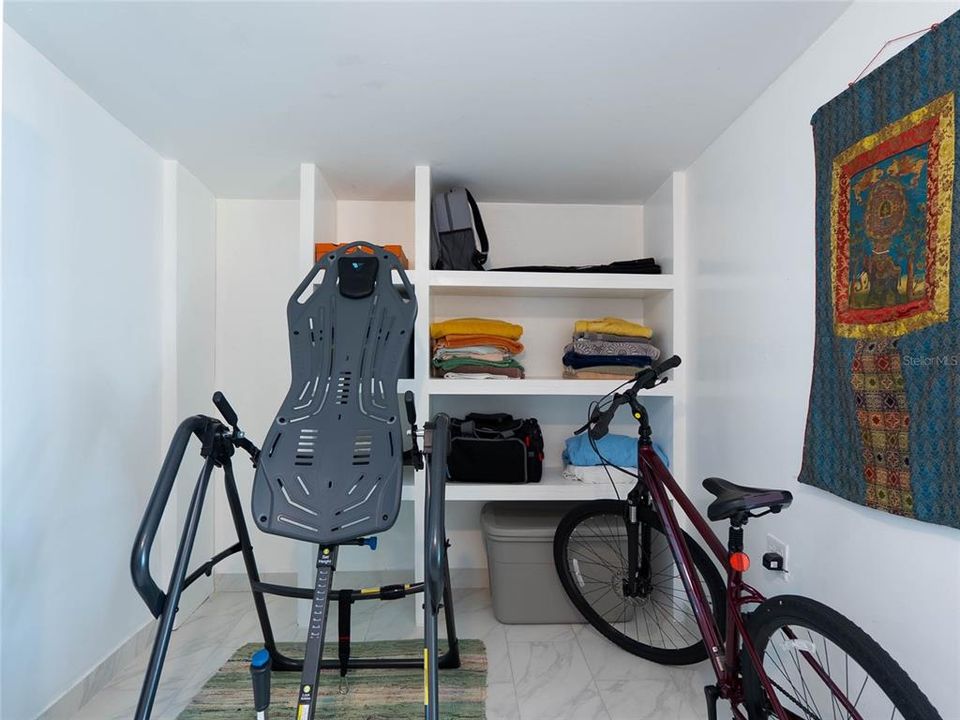 Activo con contrato: $374,900 (3 camas, 2 baños, 1826 Pies cuadrados)