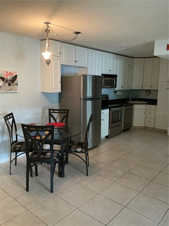 For Sale: $239,000 (1 beds, 1 baths, 623 Square Feet)