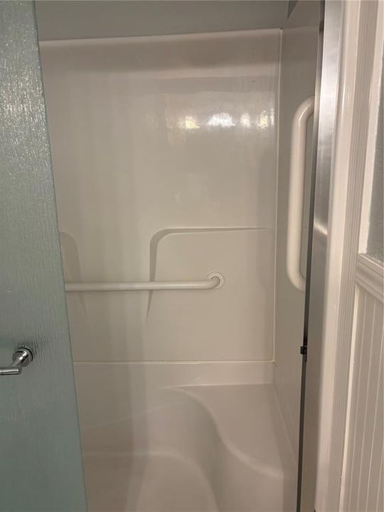 For Sale: $239,000 (1 beds, 1 baths, 623 Square Feet)