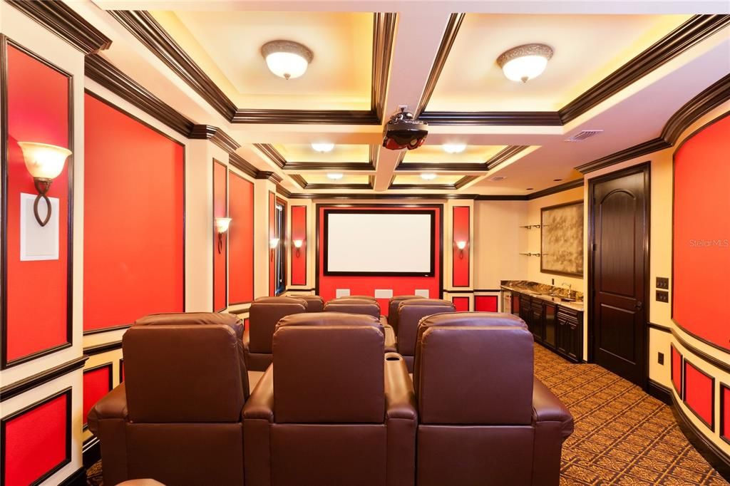 待售: $5,250,000 (8 贝兹, 8 浴室, 7980 平方英尺)