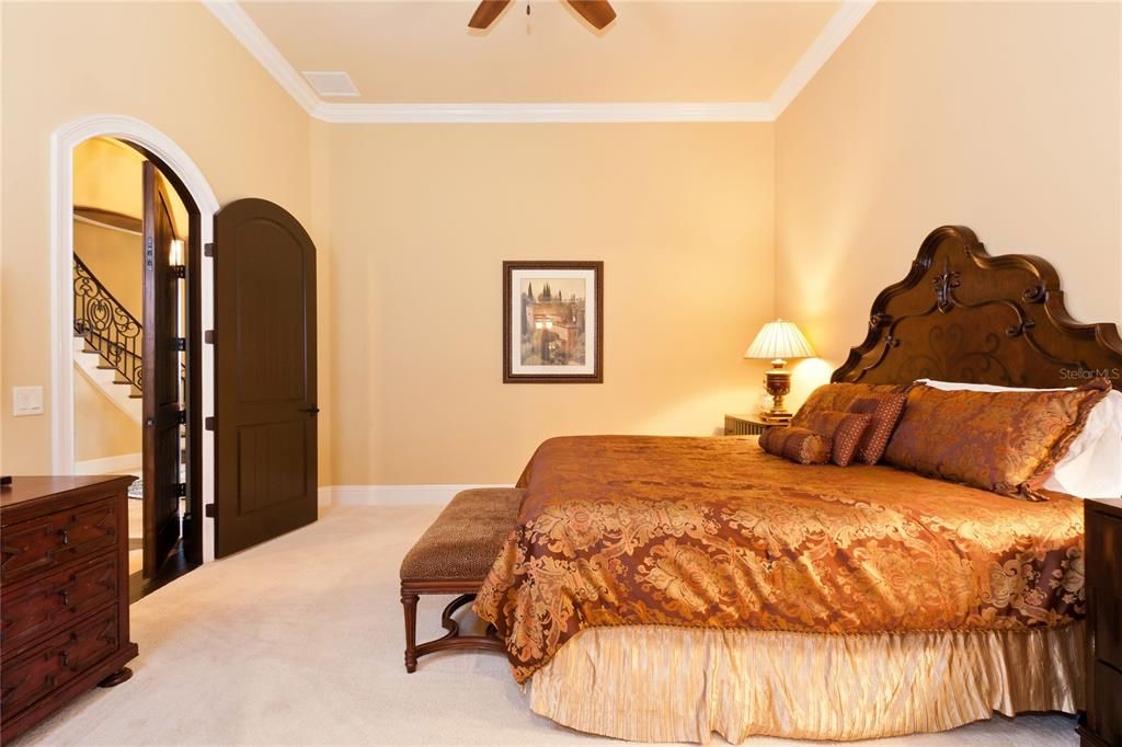 待售: $5,250,000 (8 贝兹, 8 浴室, 7980 平方英尺)