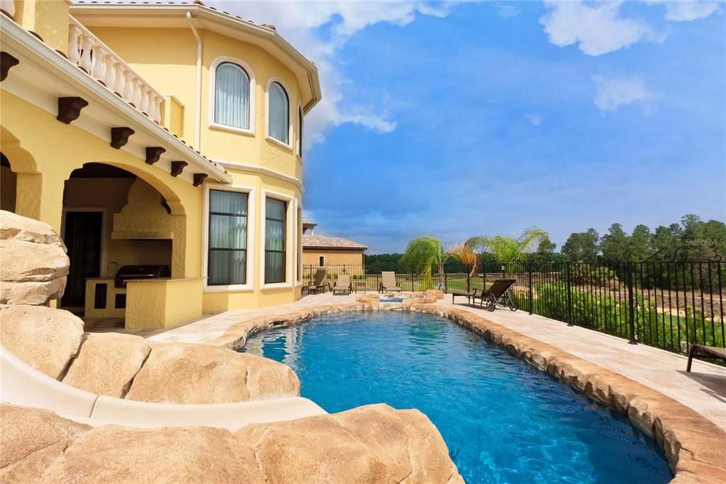 待售: $5,250,000 (8 贝兹, 8 浴室, 7980 平方英尺)