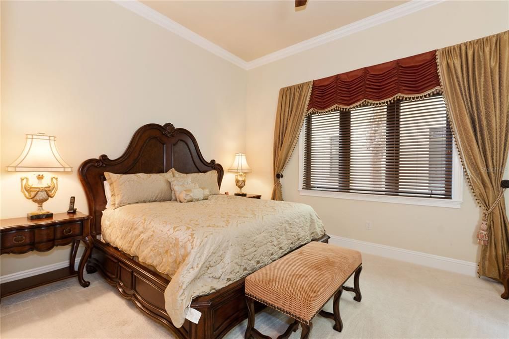 待售: $5,250,000 (8 贝兹, 8 浴室, 7980 平方英尺)