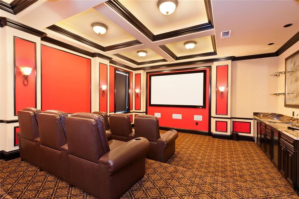 待售: $5,250,000 (8 贝兹, 8 浴室, 7980 平方英尺)