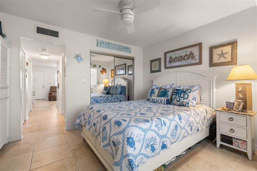 For Sale: $235,000 (1 beds, 1 baths, 480 Square Feet)