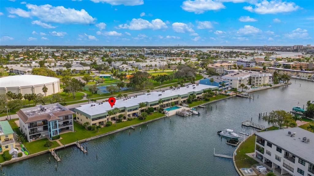 For Sale: $235,000 (1 beds, 1 baths, 480 Square Feet)