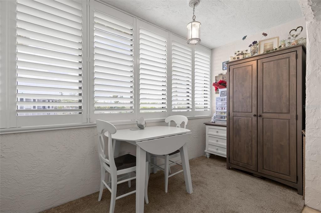 For Sale: $235,000 (1 beds, 1 baths, 480 Square Feet)