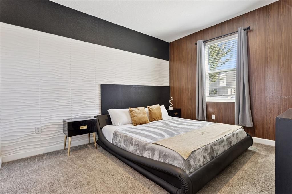 合同活跃: $790,000 (9 贝兹, 5 浴室, 4289 平方英尺)