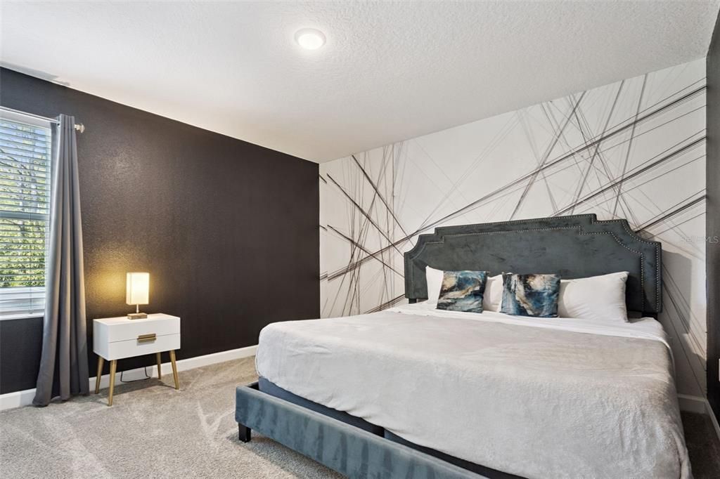 合同活跃: $790,000 (9 贝兹, 5 浴室, 4289 平方英尺)