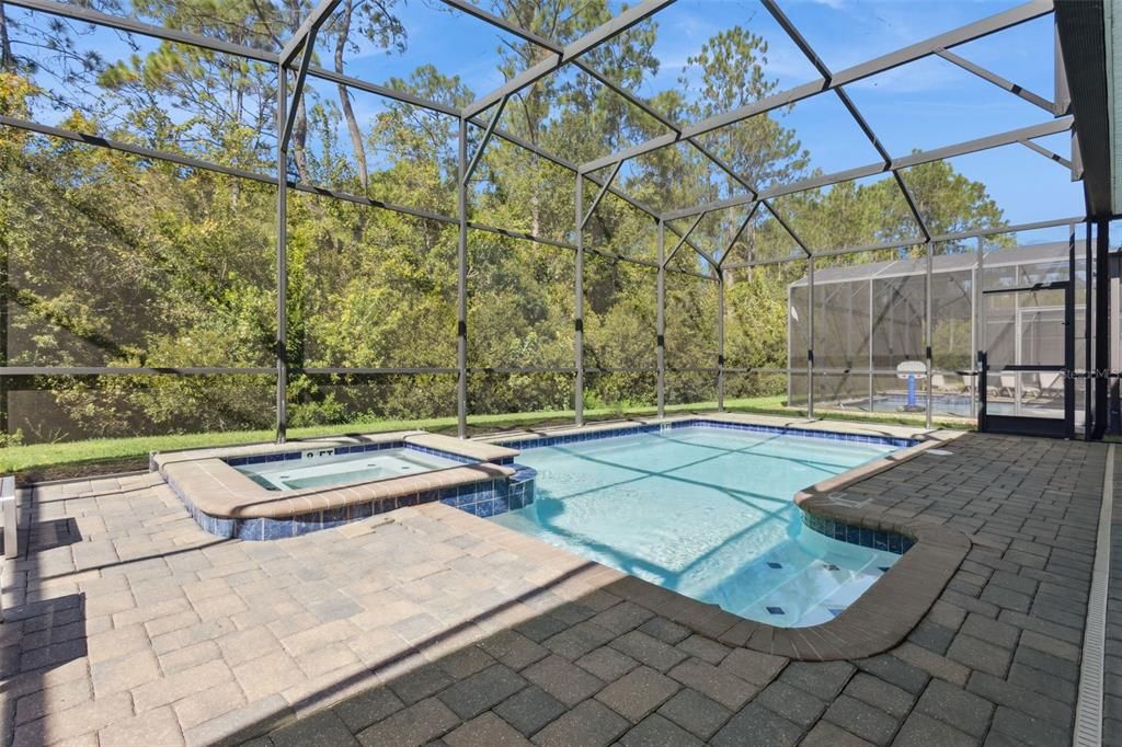 合同活跃: $790,000 (9 贝兹, 5 浴室, 4289 平方英尺)