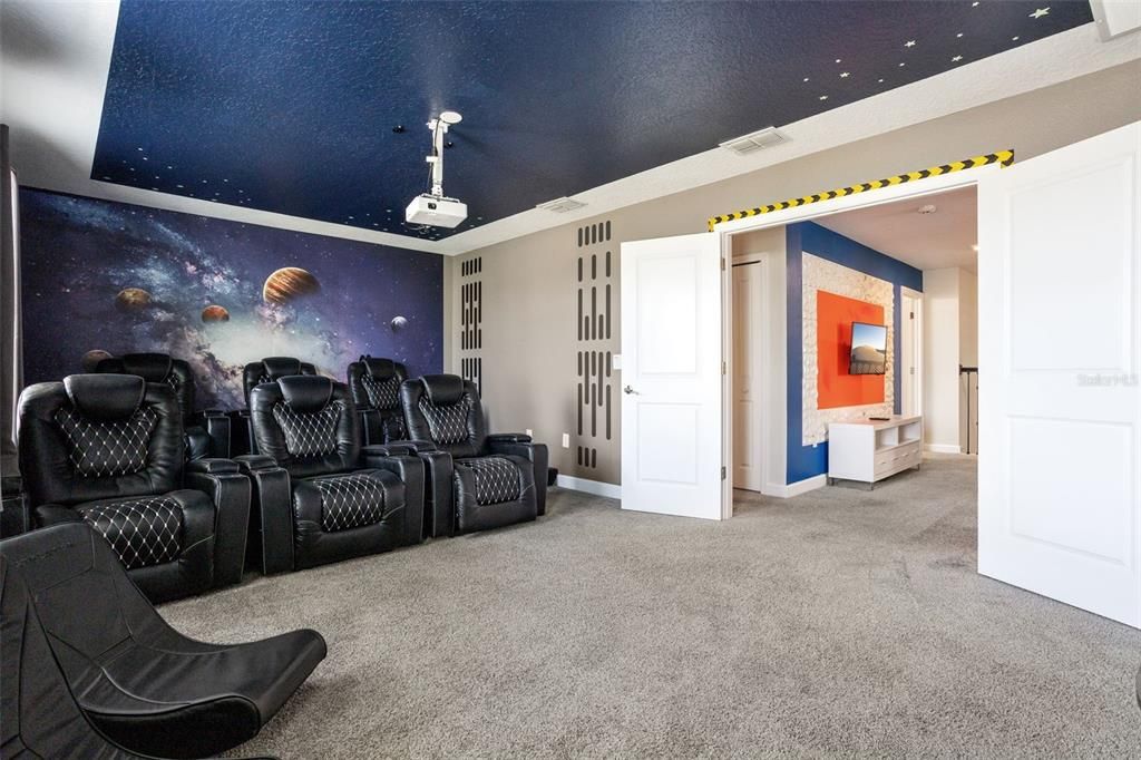 合同活跃: $790,000 (9 贝兹, 5 浴室, 4289 平方英尺)