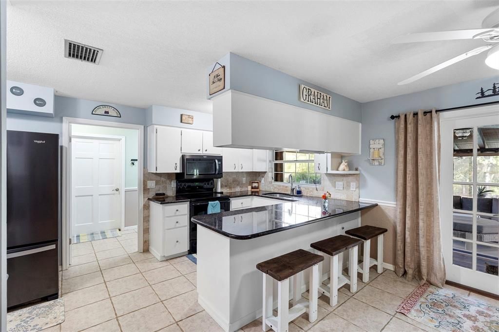 Active With Contract: $549,900 (4 beds, 2 baths, 2892 Square Feet)