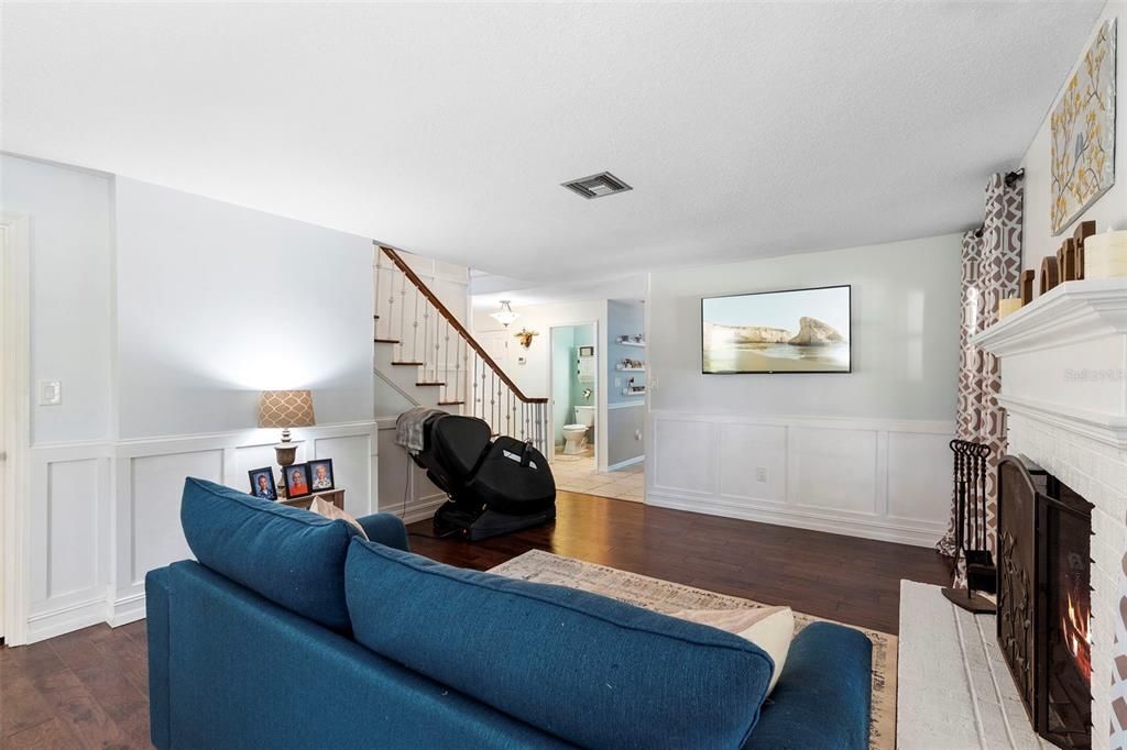 Active With Contract: $549,900 (4 beds, 2 baths, 2892 Square Feet)