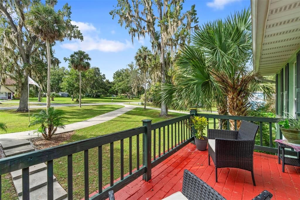 Active With Contract: $549,900 (4 beds, 2 baths, 2892 Square Feet)