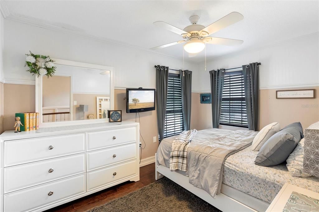 Active With Contract: $549,900 (4 beds, 2 baths, 2892 Square Feet)