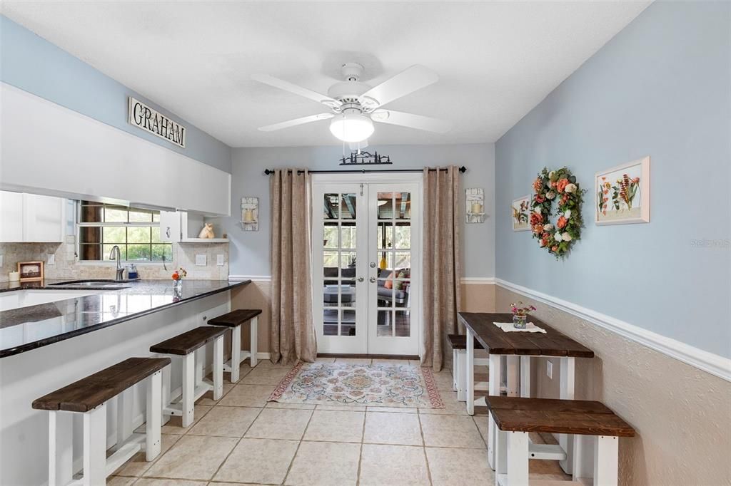 Active With Contract: $549,900 (4 beds, 2 baths, 2892 Square Feet)