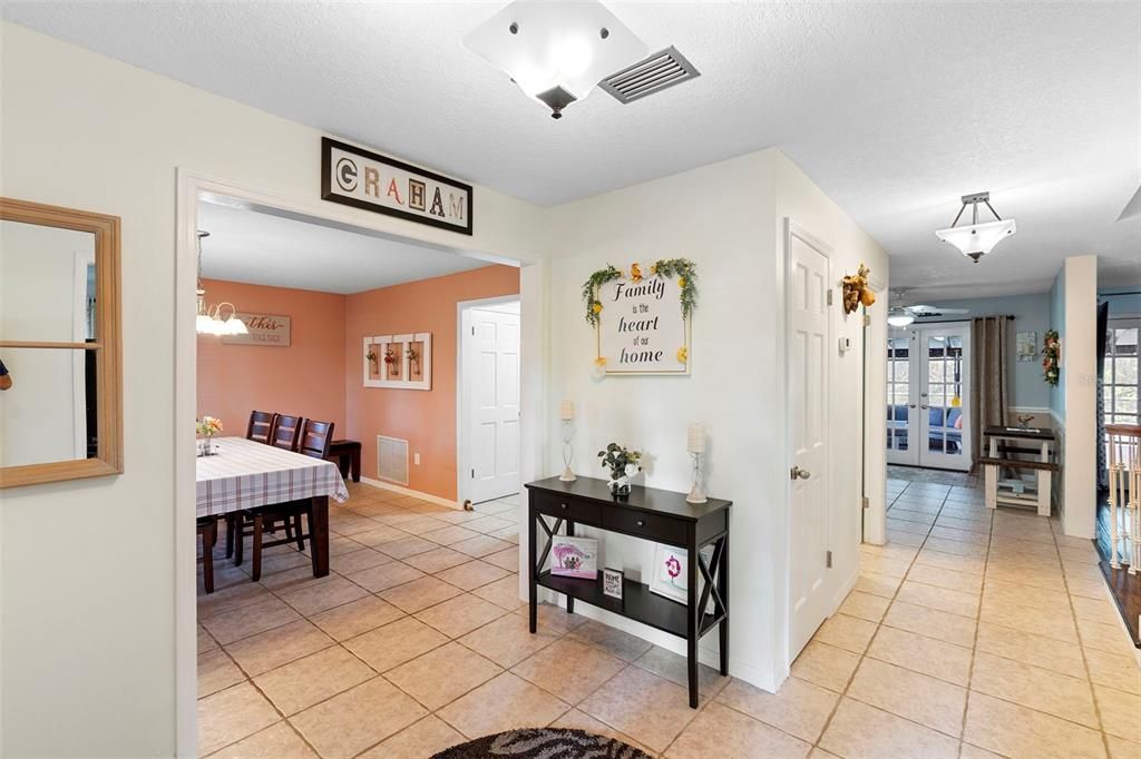 Active With Contract: $549,900 (4 beds, 2 baths, 2892 Square Feet)