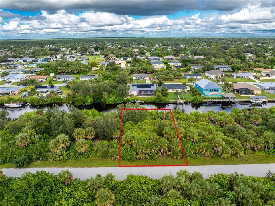 En Venta: $85,000 (0.23 acres)