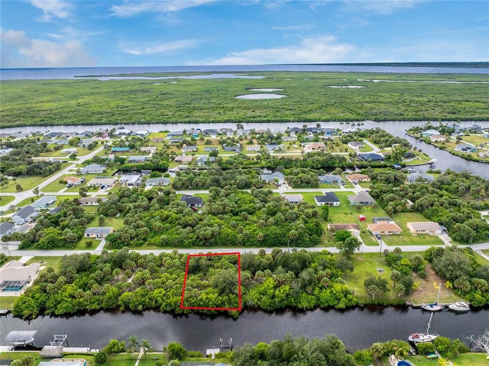 En Venta: $85,000 (0.23 acres)