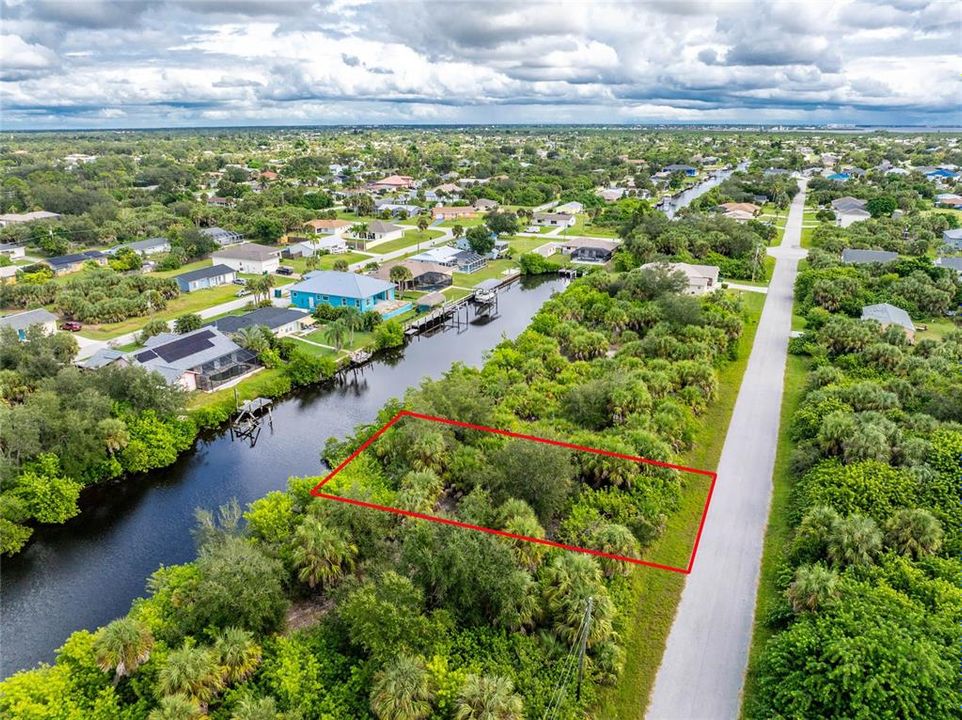 En Venta: $85,000 (0.23 acres)