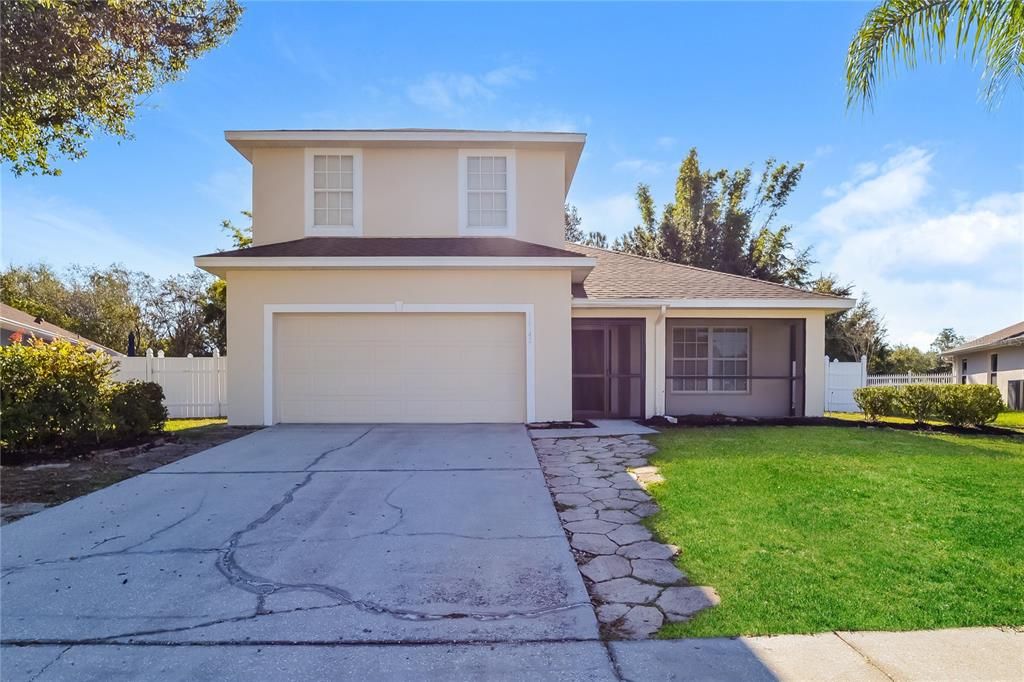 Active With Contract: $449,900 (4 beds, 2 baths, 2492 Square Feet)