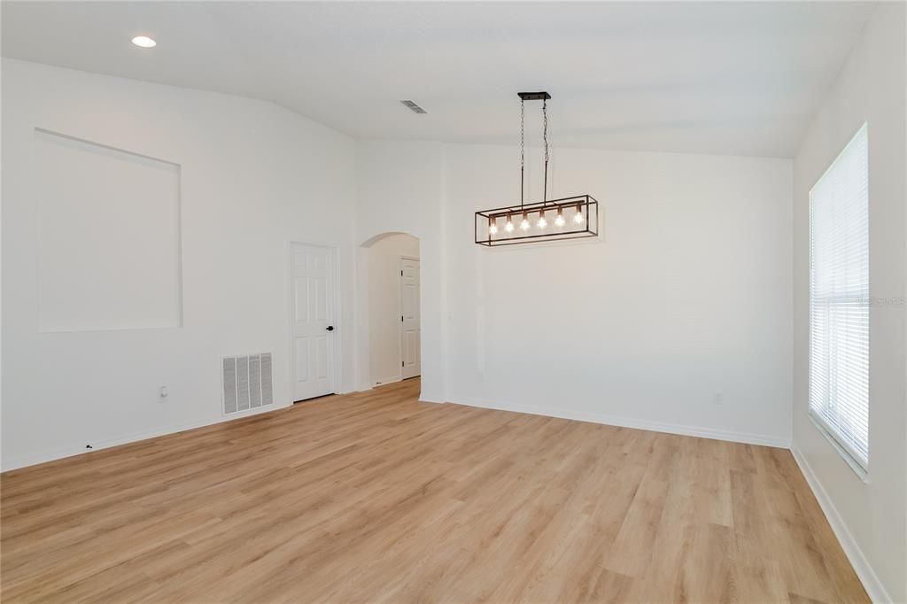 Active With Contract: $449,900 (4 beds, 2 baths, 2492 Square Feet)