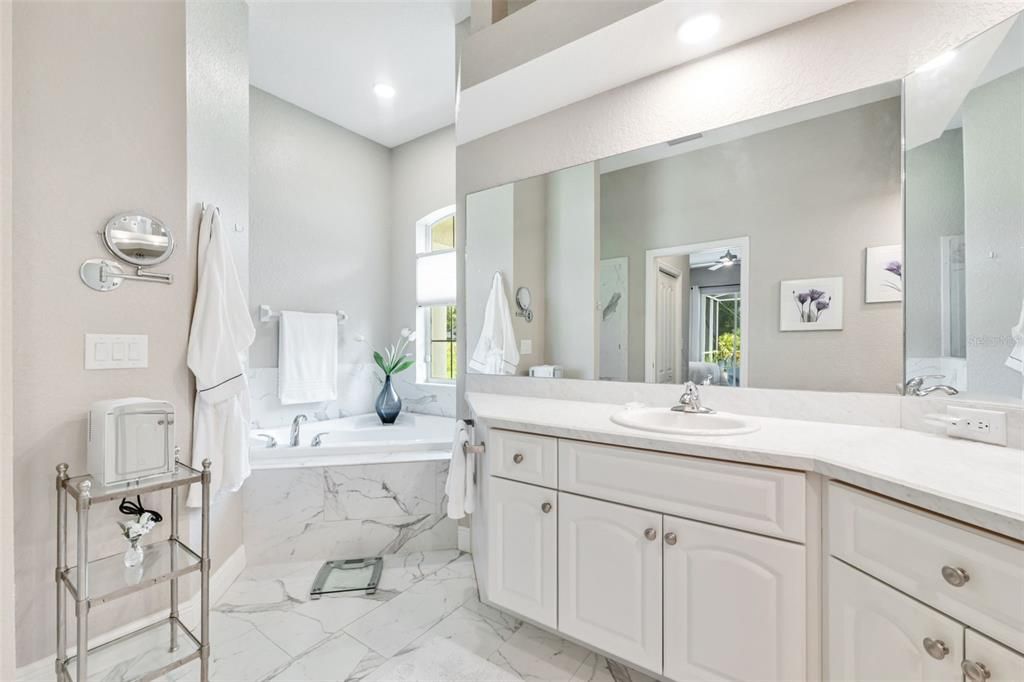 For Sale: $439,900 (3 beds, 2 baths, 2014 Square Feet)