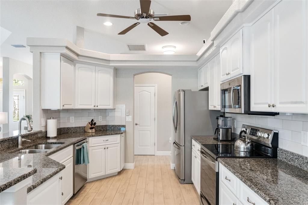 For Sale: $439,900 (3 beds, 2 baths, 2014 Square Feet)