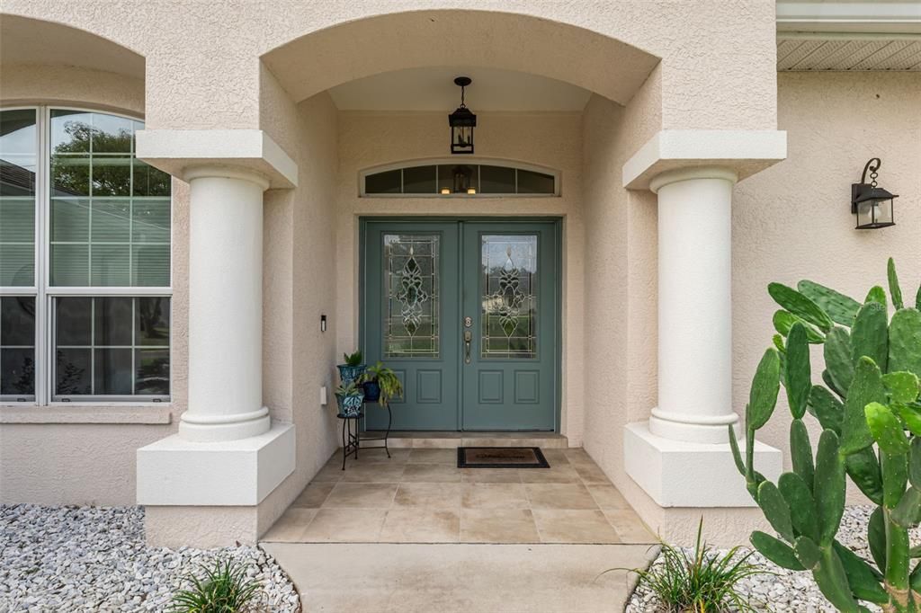 For Sale: $439,900 (3 beds, 2 baths, 2014 Square Feet)