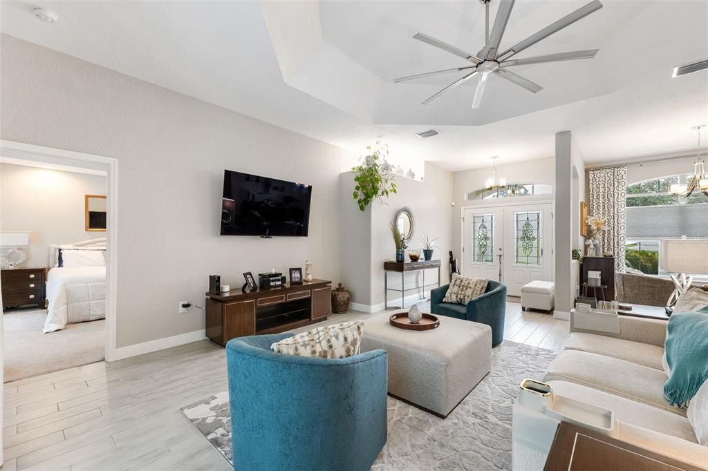 For Sale: $439,900 (3 beds, 2 baths, 2014 Square Feet)