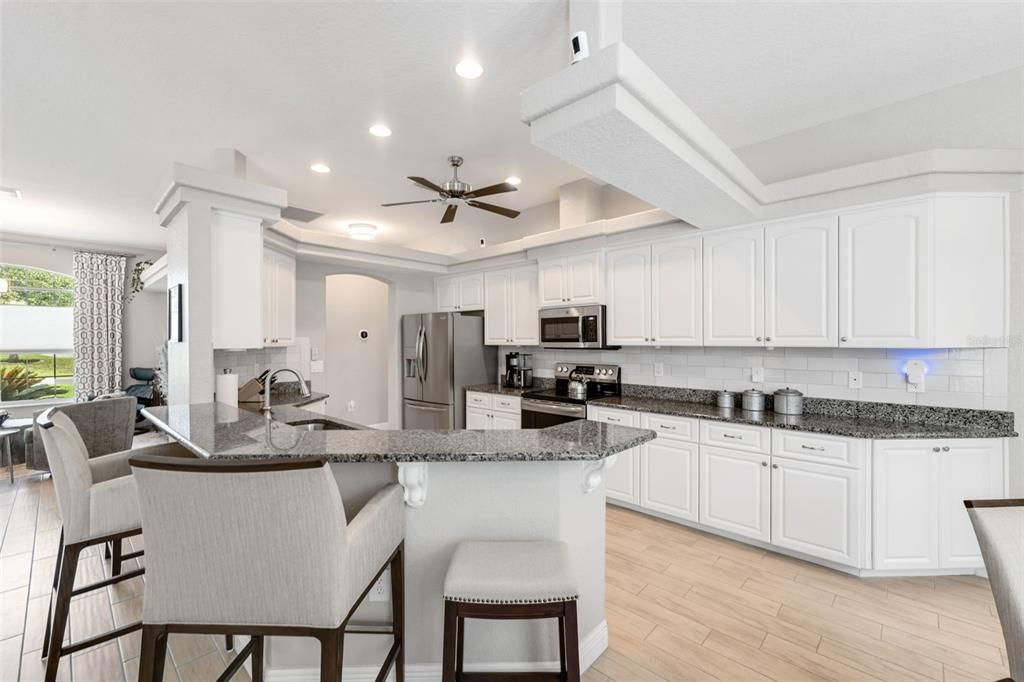 For Sale: $439,900 (3 beds, 2 baths, 2014 Square Feet)