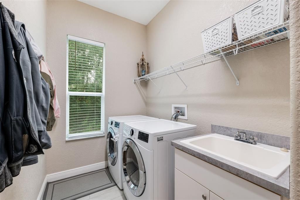 For Sale: $439,900 (3 beds, 2 baths, 2014 Square Feet)