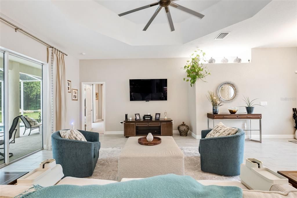 For Sale: $439,900 (3 beds, 2 baths, 2014 Square Feet)