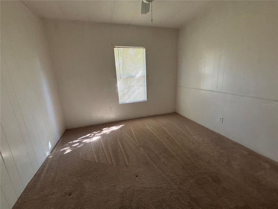 На продажу: $99,000 (2 спален, 2 ванн, 828 Квадратных фут)