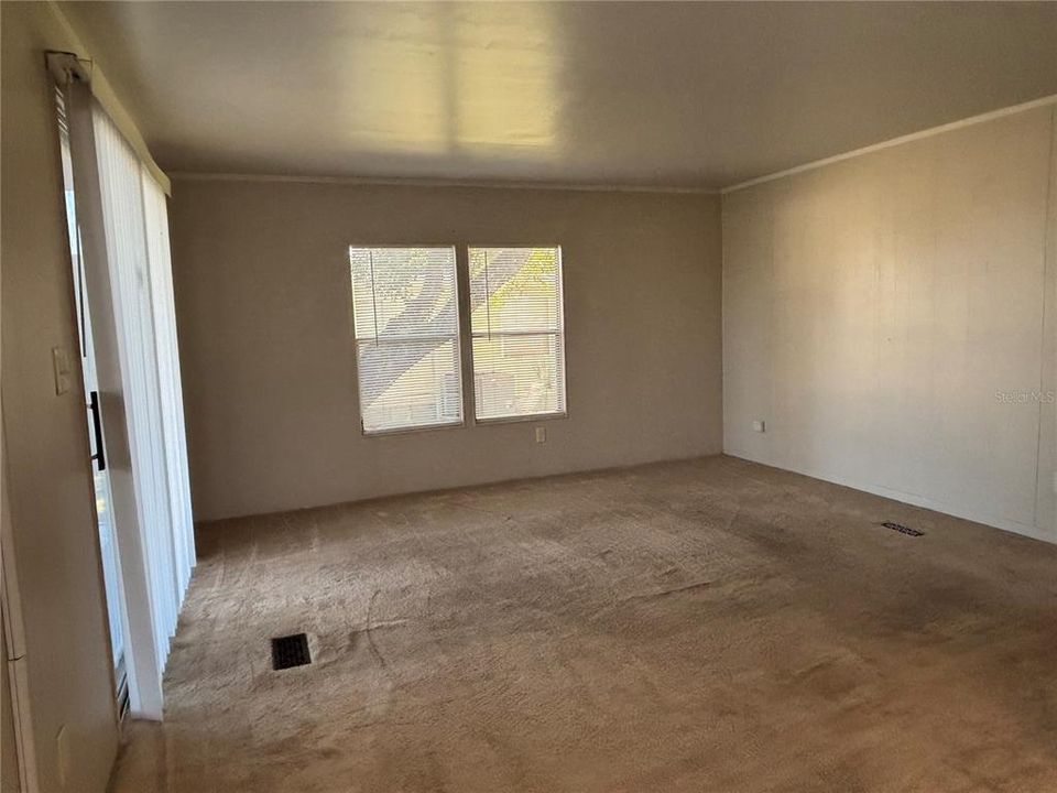 На продажу: $99,000 (2 спален, 2 ванн, 828 Квадратных фут)