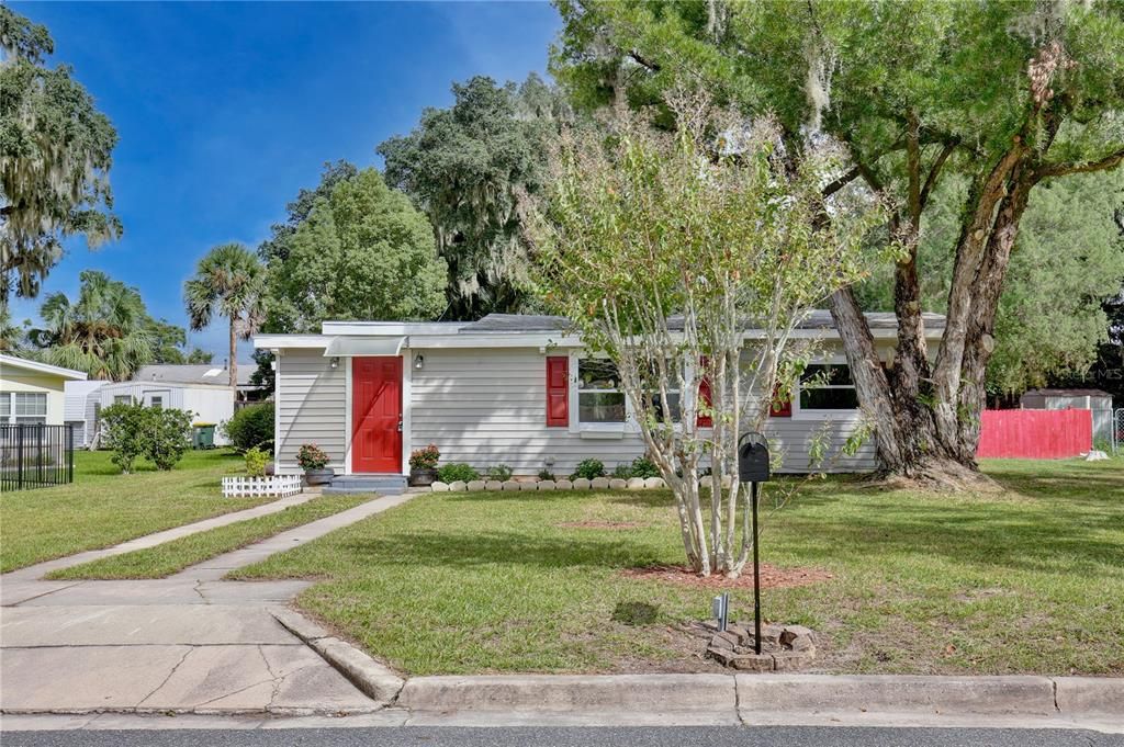 На продажу: $234,999 (2 спален, 2 ванн, 1287 Квадратных фут)