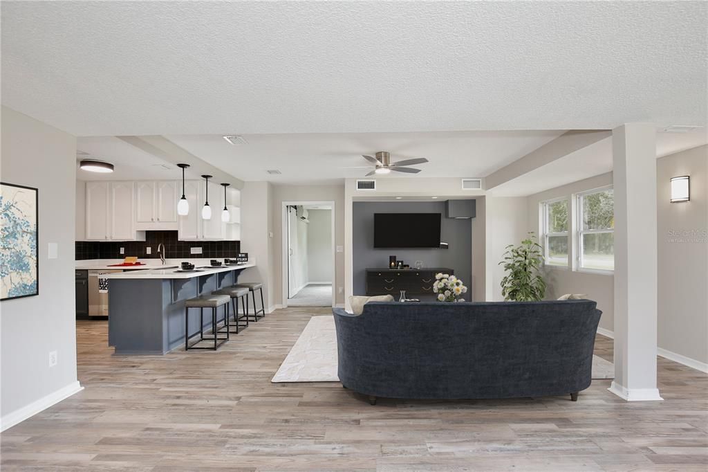 На продажу: $234,999 (2 спален, 2 ванн, 1287 Квадратных фут)