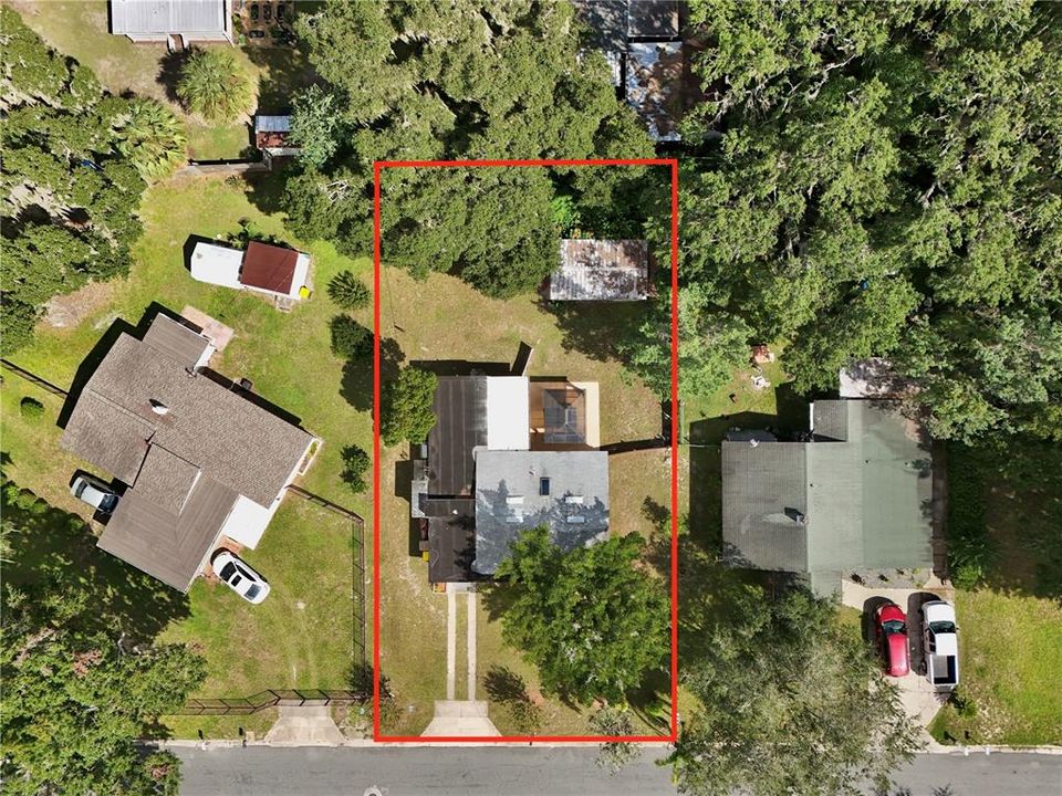 На продажу: $234,999 (2 спален, 2 ванн, 1287 Квадратных фут)