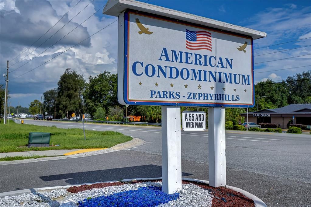 合同活跃: $109,950 (2 贝兹, 2 浴室, 874 平方英尺)