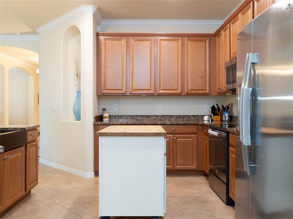 На продажу: $649,900 (4 спален, 2 ванн, 2243 Квадратных фут)