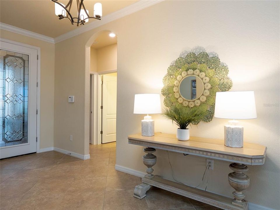 На продажу: $649,900 (4 спален, 2 ванн, 2243 Квадратных фут)