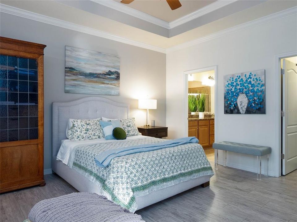 На продажу: $649,900 (4 спален, 2 ванн, 2243 Квадратных фут)