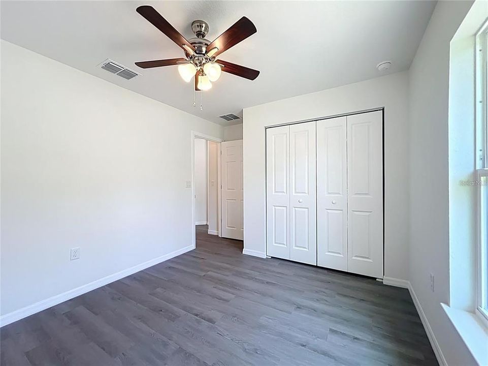 For Sale: $244,900 (3 beds, 2 baths, 1304 Square Feet)